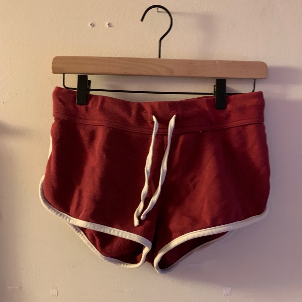 red shorts